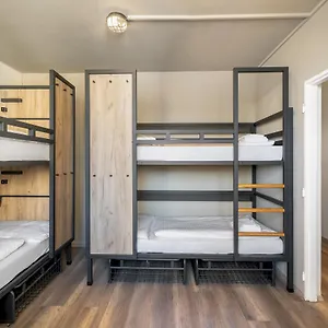  Hostal A&o Metro Strizkov